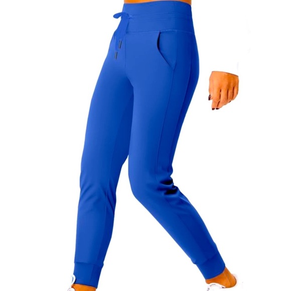 HALARA | Joggers - Picture 3 of 4